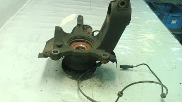 Moyeu avant gauche