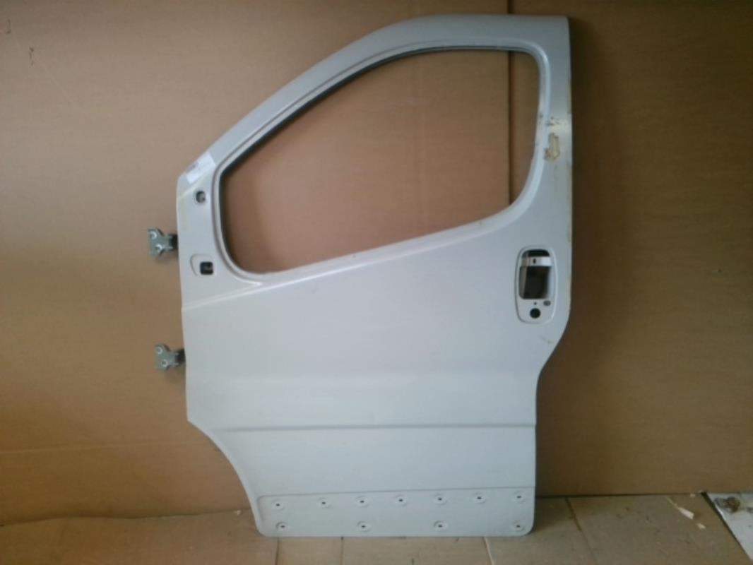 Porte avant gauche