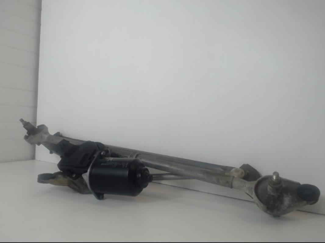 Moteur essuie glace avant