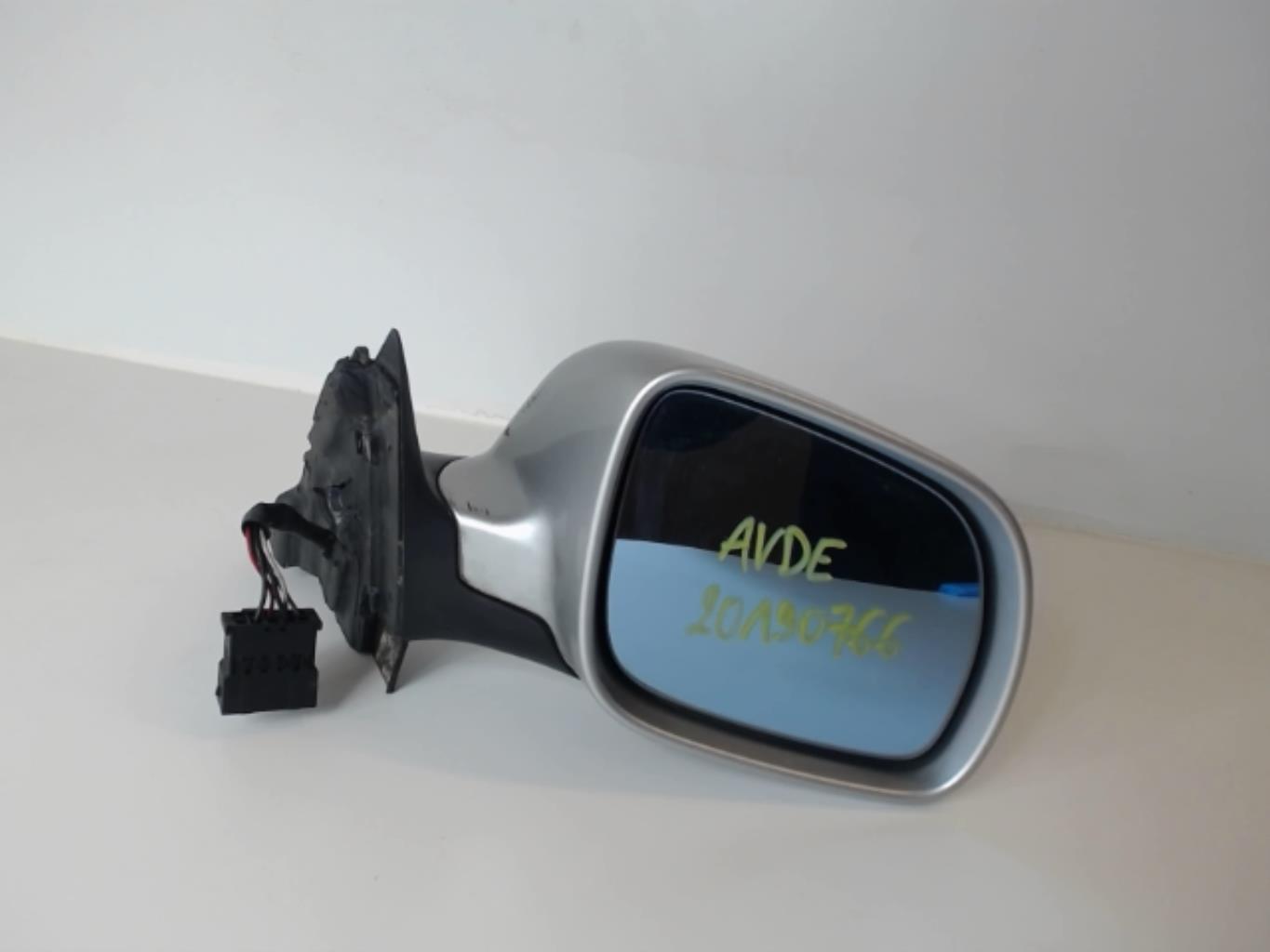 Retrovisor derecho