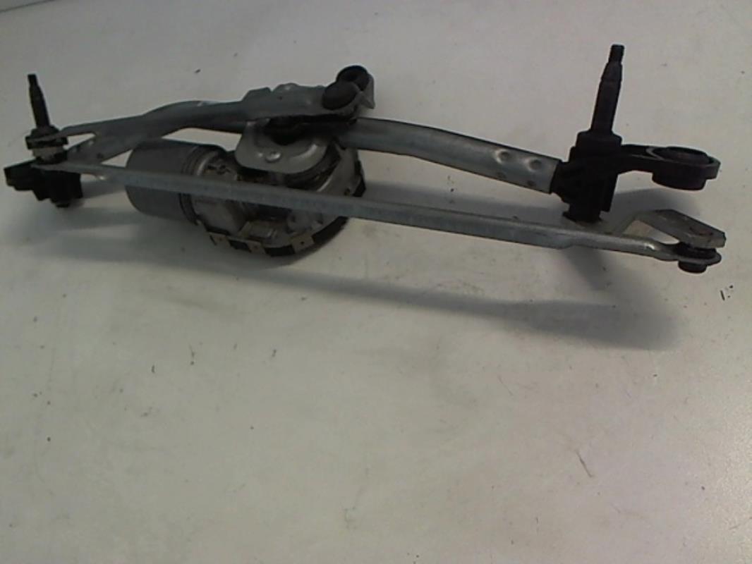Moteur essuie glace avant
