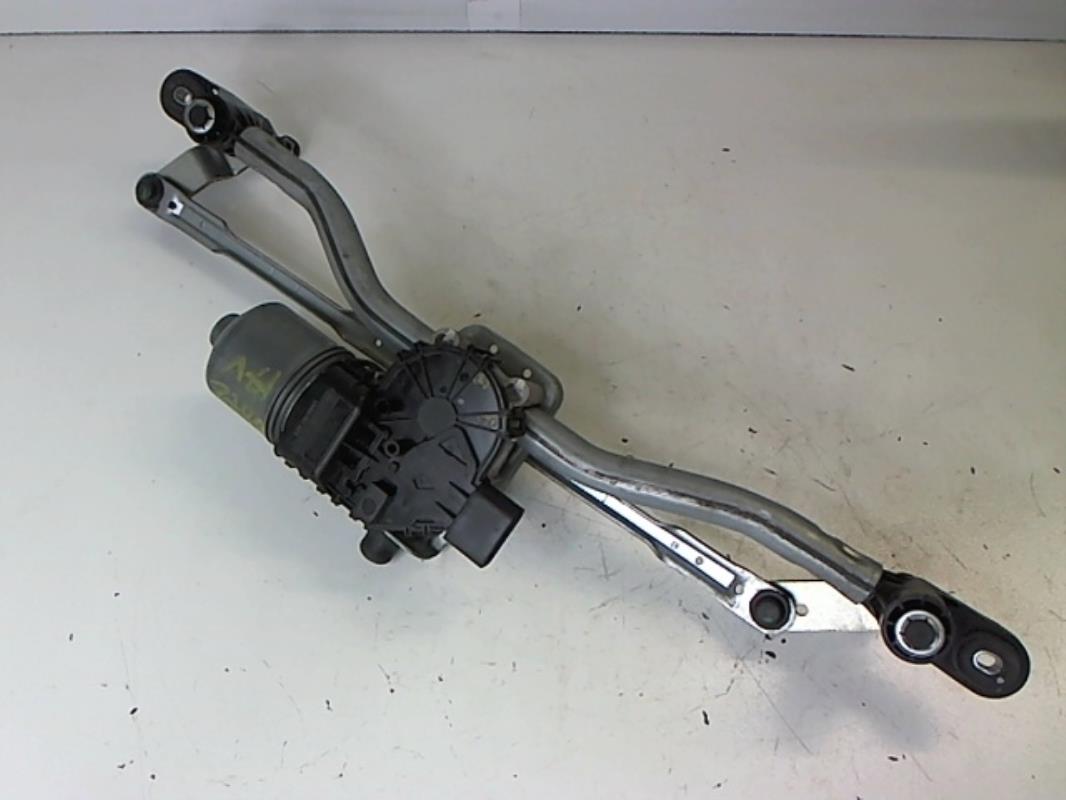 Moteur essuie glace avant