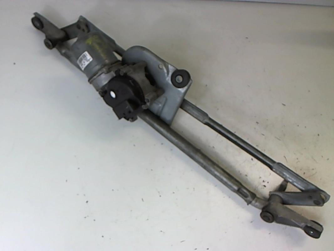 Moteur essuie glace avant