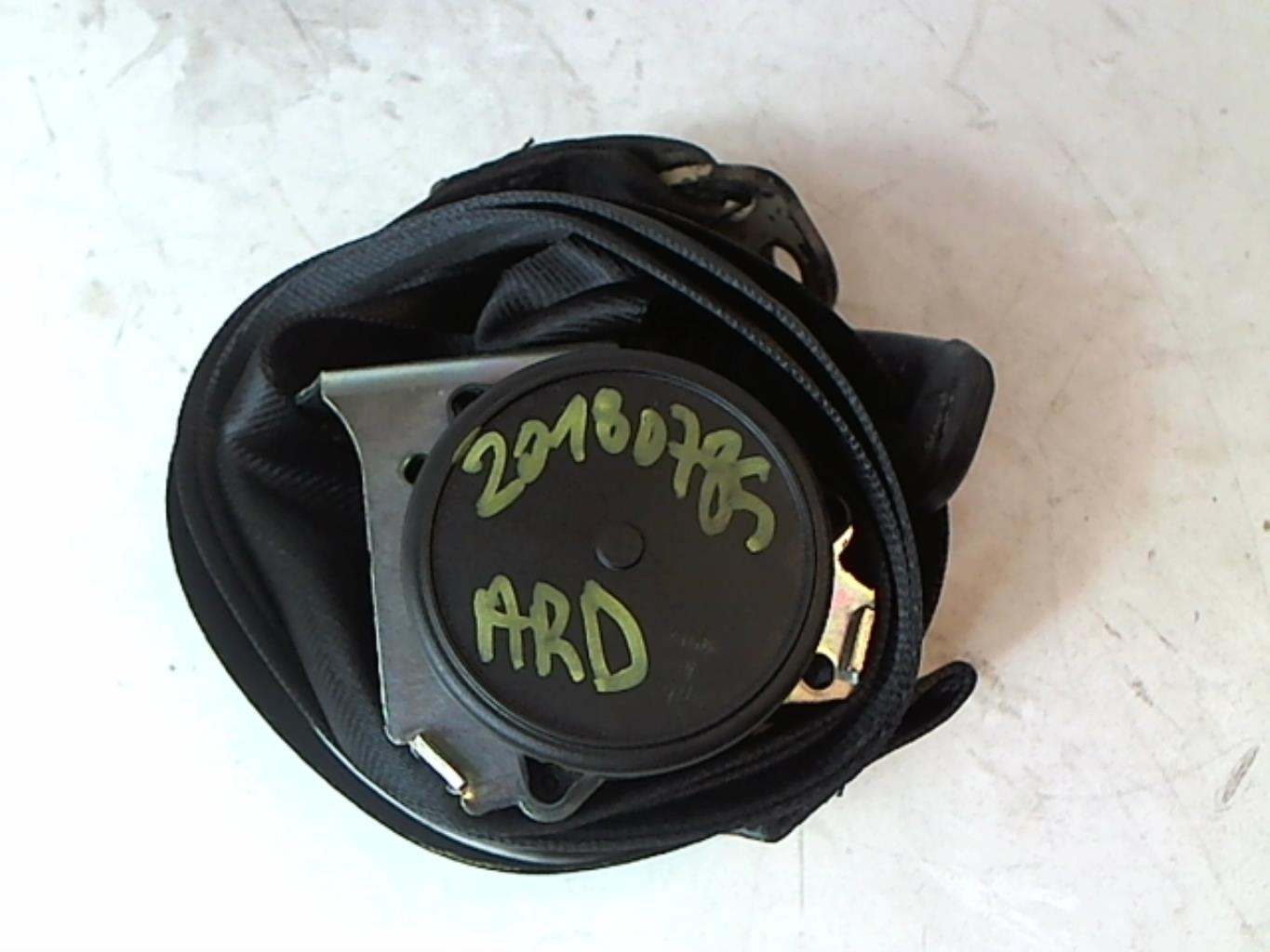 Ceinture arriere droit