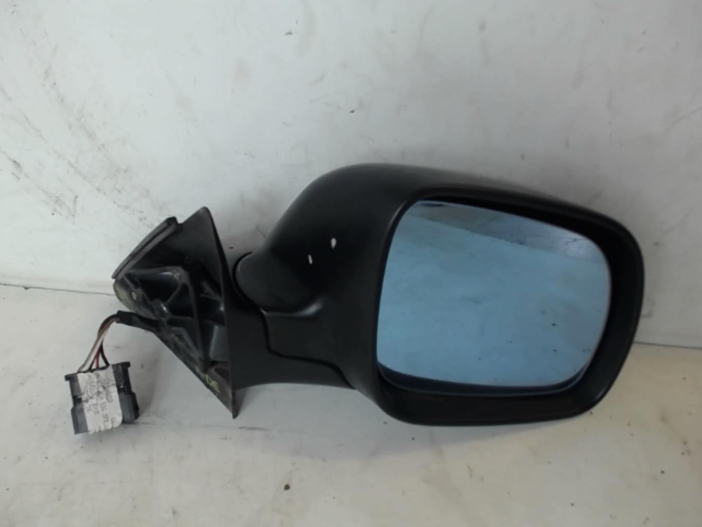 Retrovisor derecho