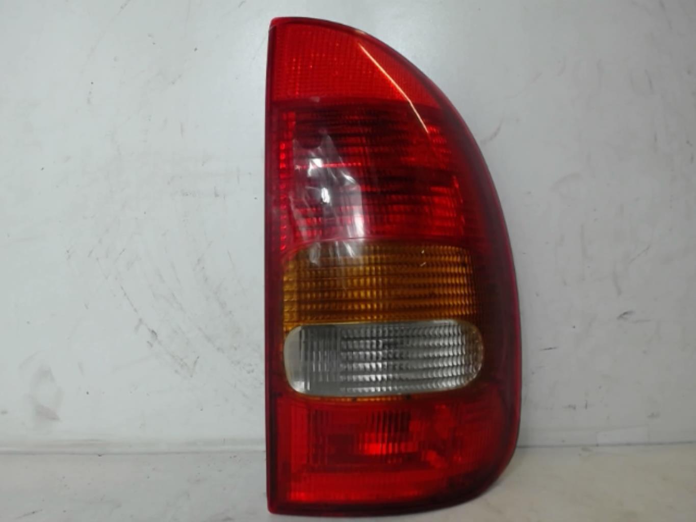Fanale posteriore principale destro (luci)