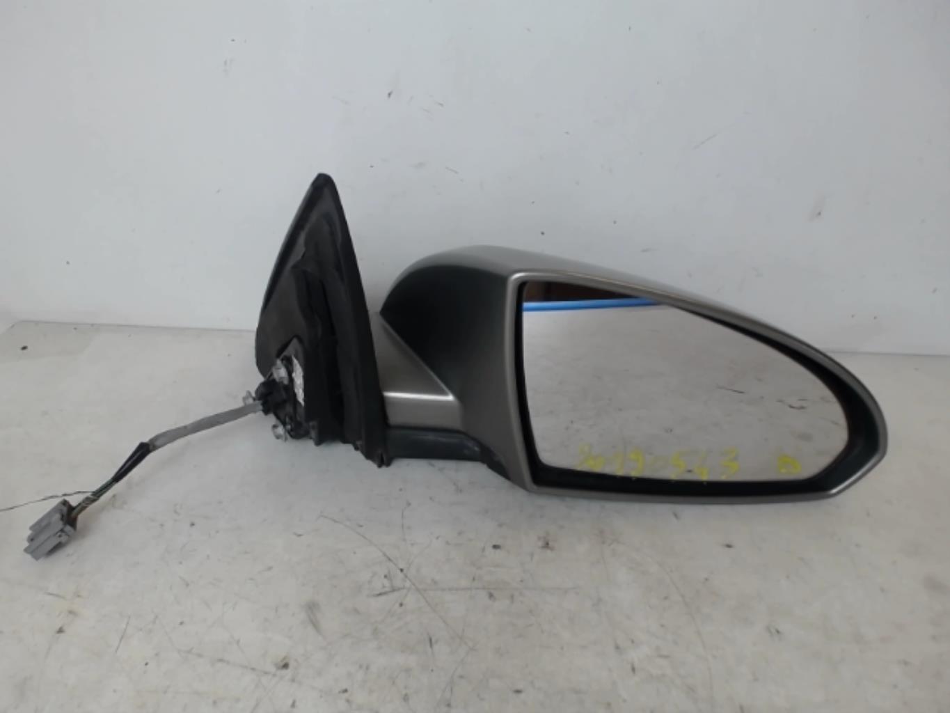 Retrovisor derecho