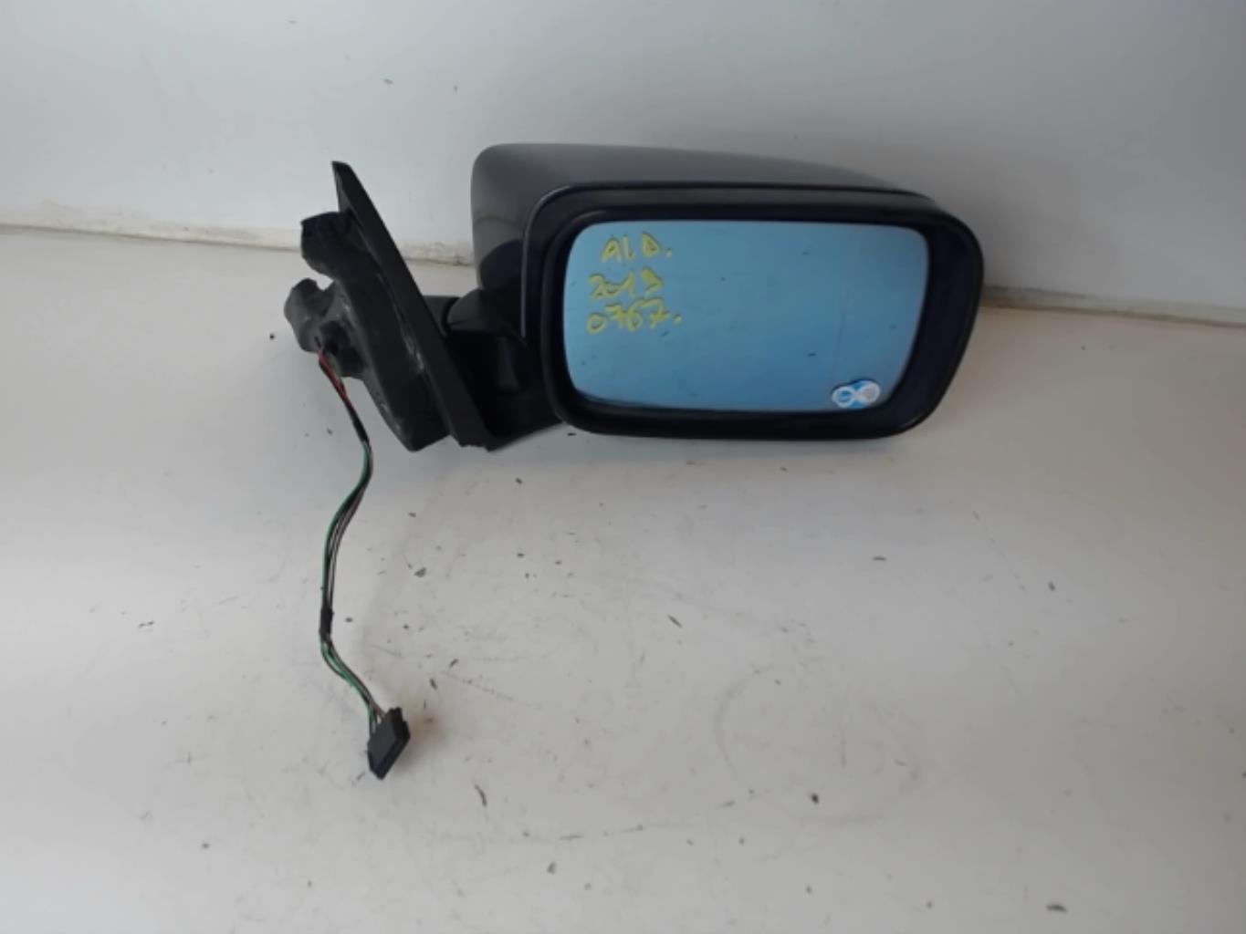 Retrovisor derecho