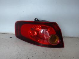 Fanale posteriore principale sinistro (luci)