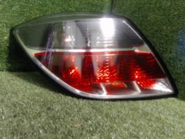 Fanale posteriore principale sinistro (luci)