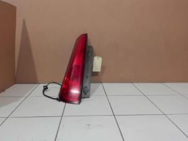 Fanale posteriore principale sinistro (luci)