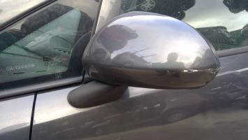 Retrovisor izquierdo