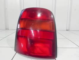 Fanale posteriore principale sinistro (luci)