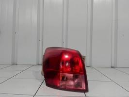 Fanale posteriore principale sinistro (luci)