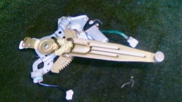 Leve vitre electrique arriere gauche