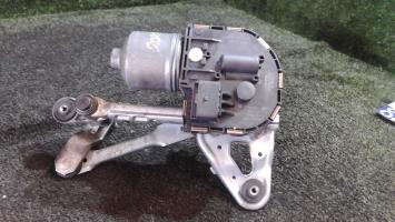 Moteur essuie glace avant gauche