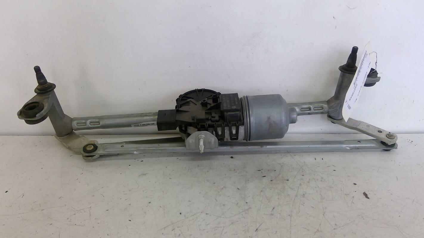 Moteur essuie glace avant