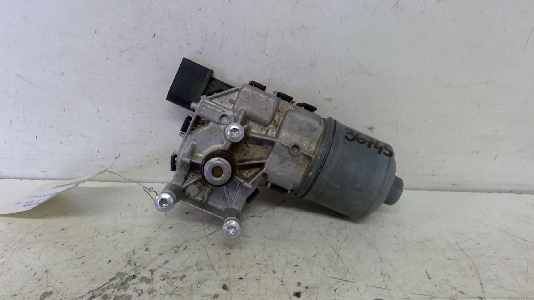 Moteur essuie glace avant