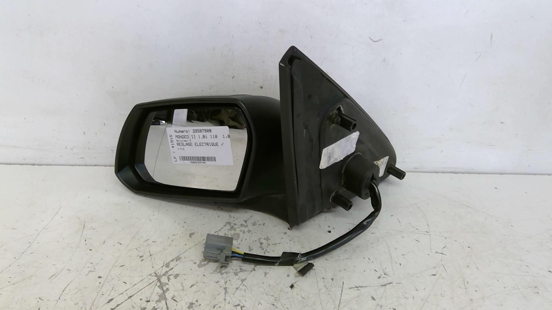 Retrovisor izquierdo