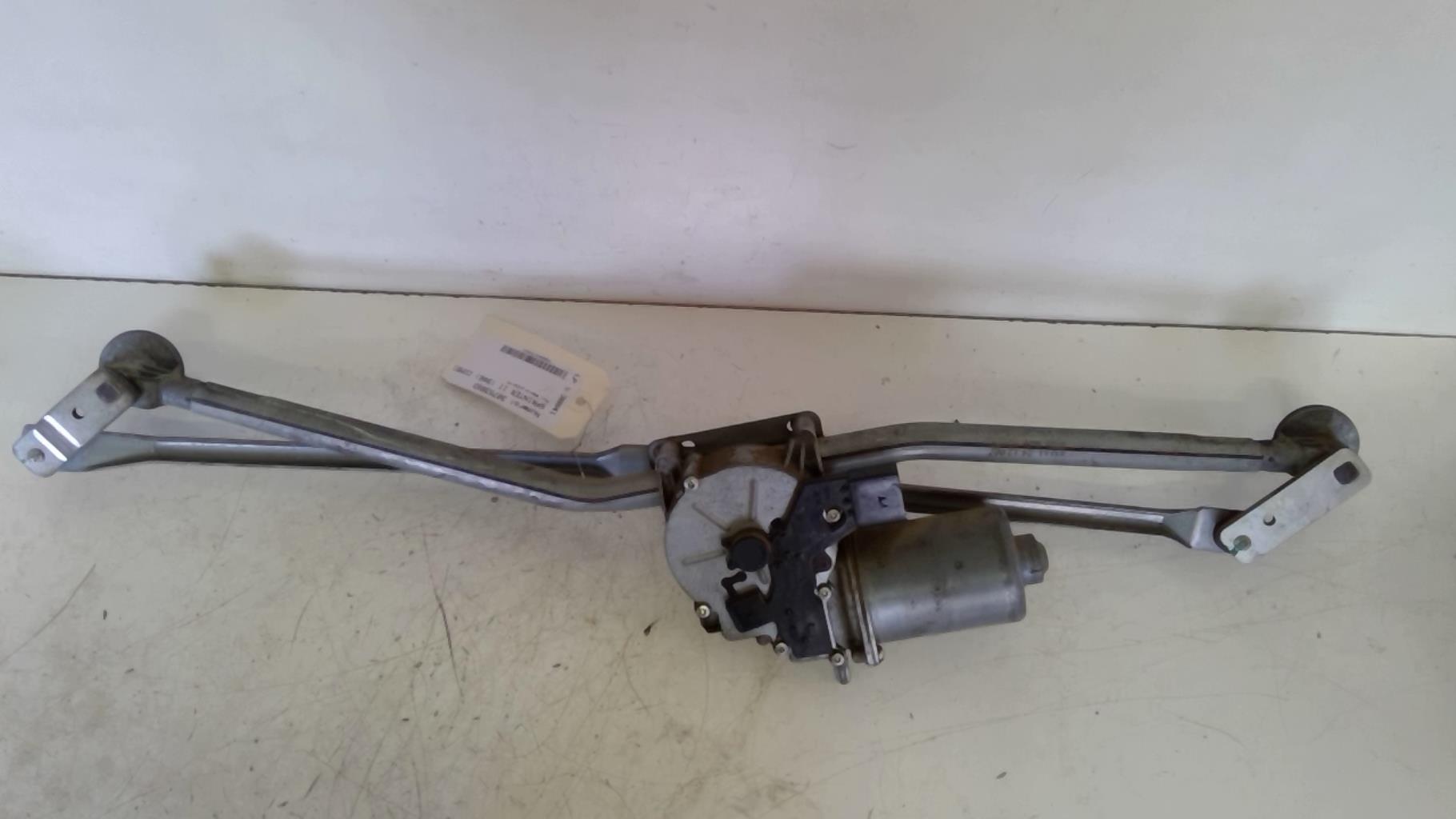 Moteur essuie glace avant