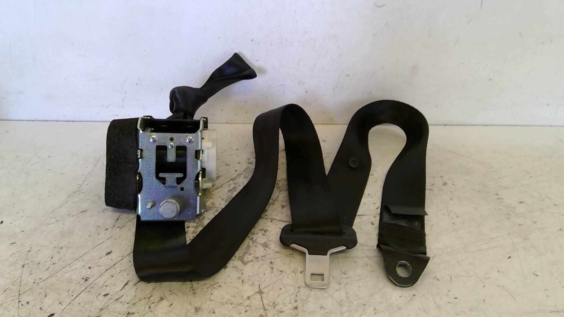 Ceinture arriere droit
