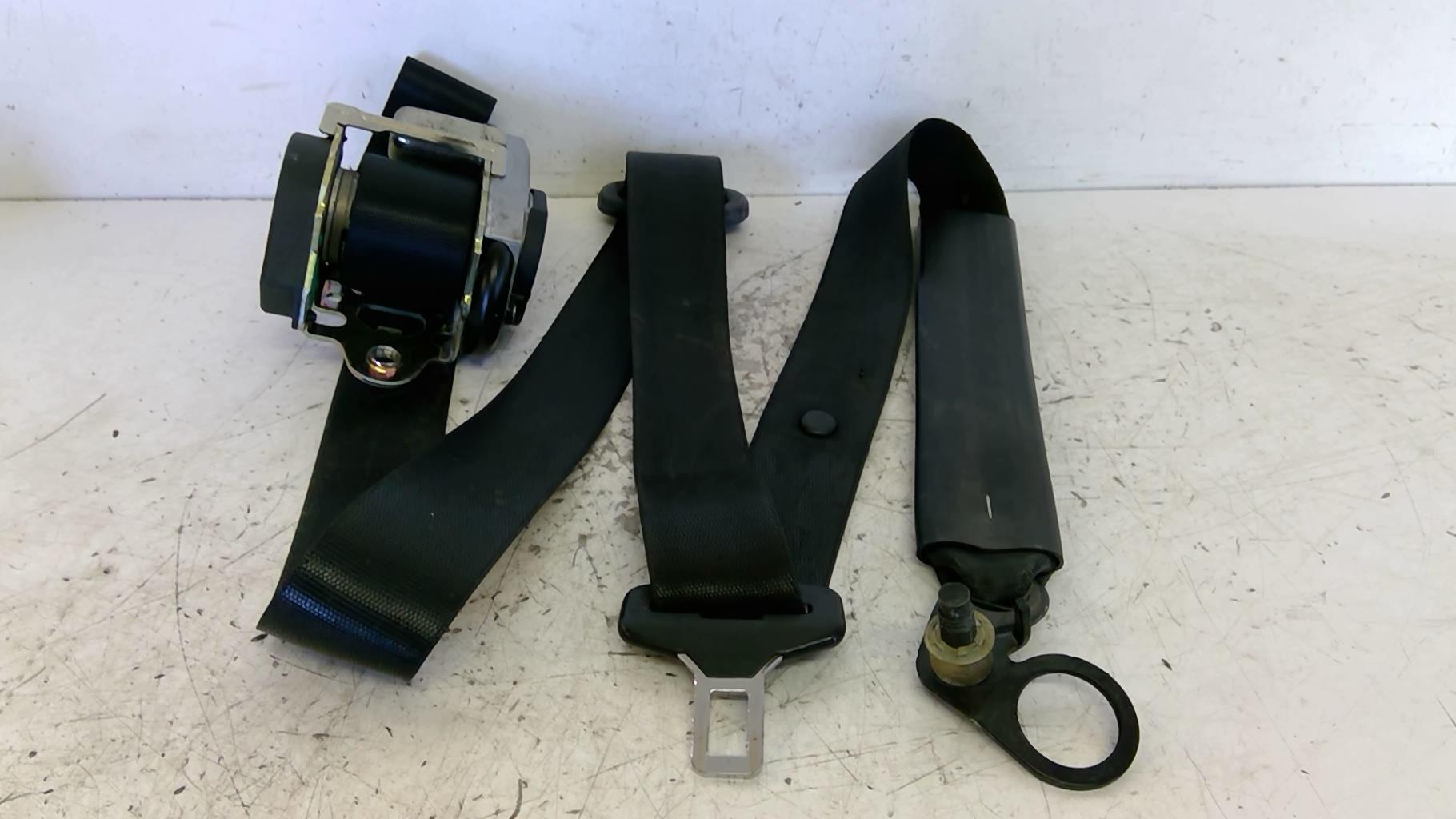 Ceinture avant gauche
