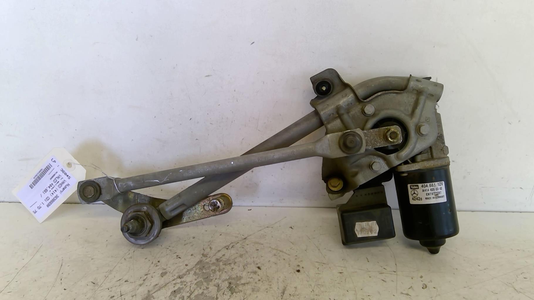 Moteur essuie glace avant