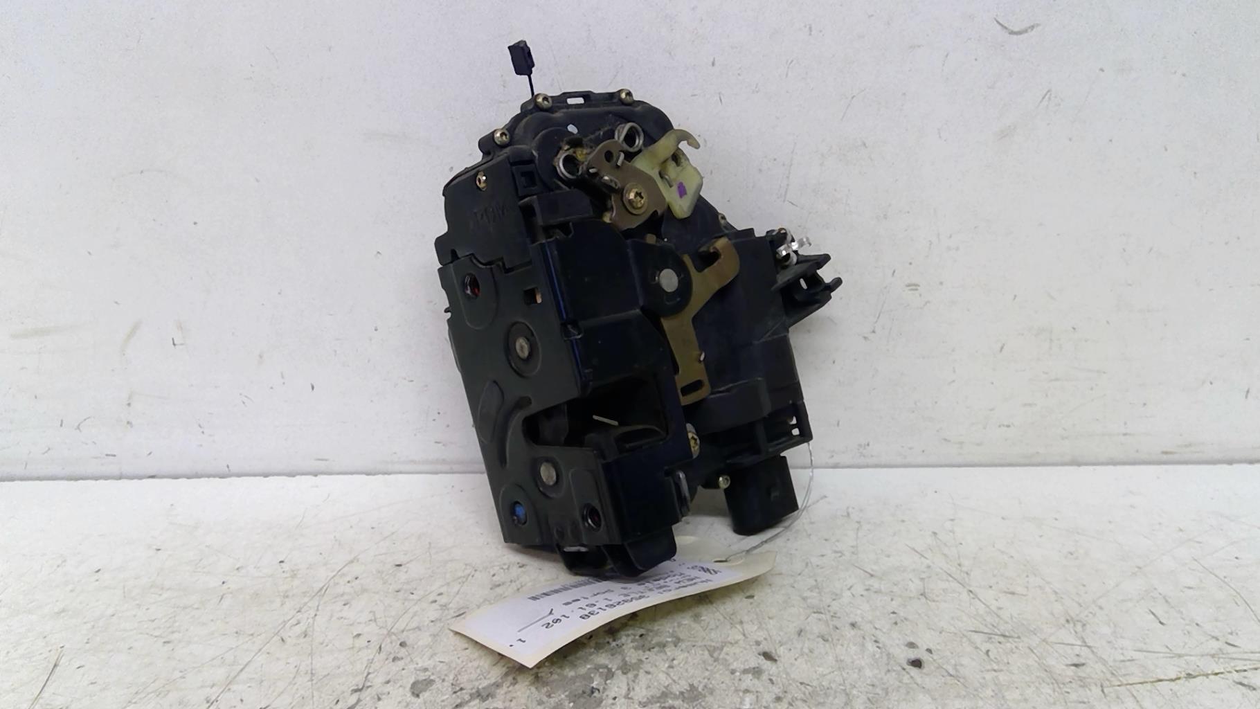 Serrure avant gauche