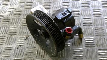 Pompa sterzo