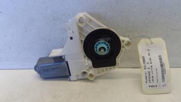 Moteur leve vitre avant gauche
