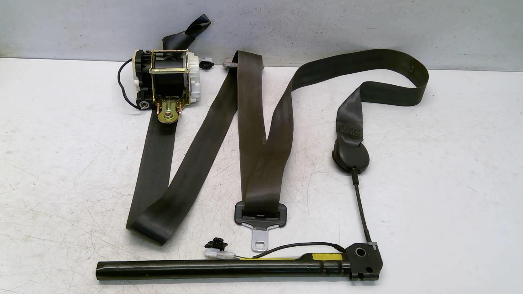 Ceinture avant gauche