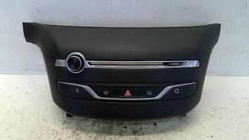 Facade autoradio