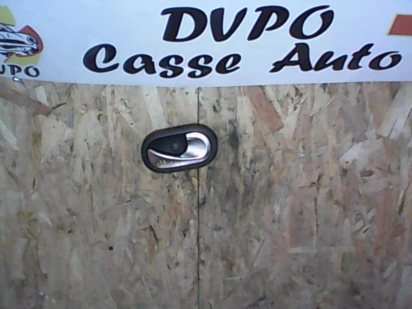 Poignee interieur avant droit