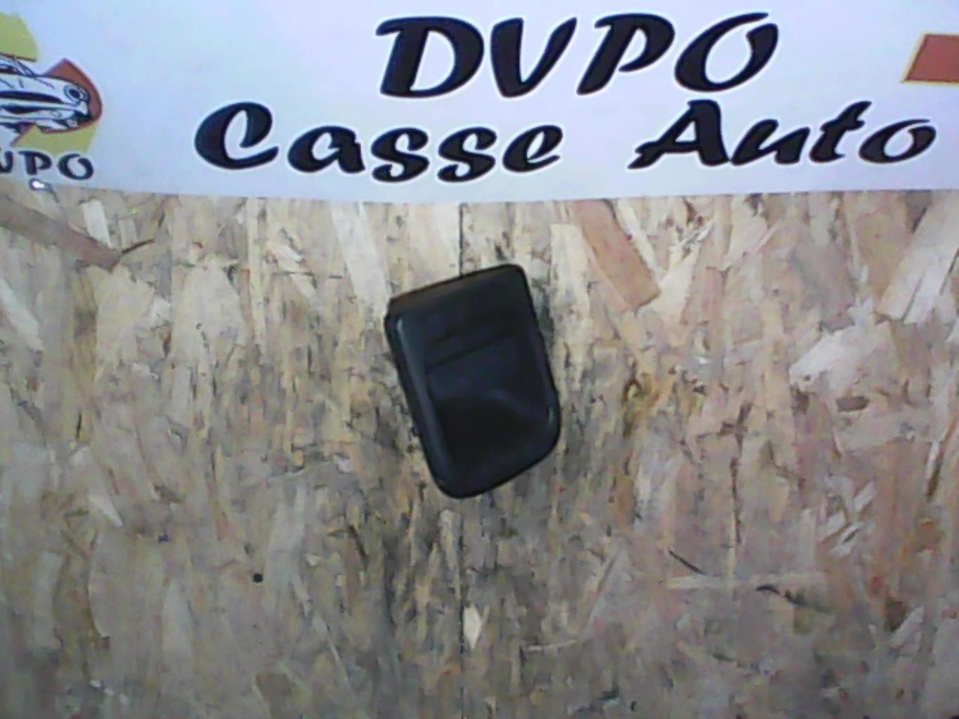 Poignee porte avant droit