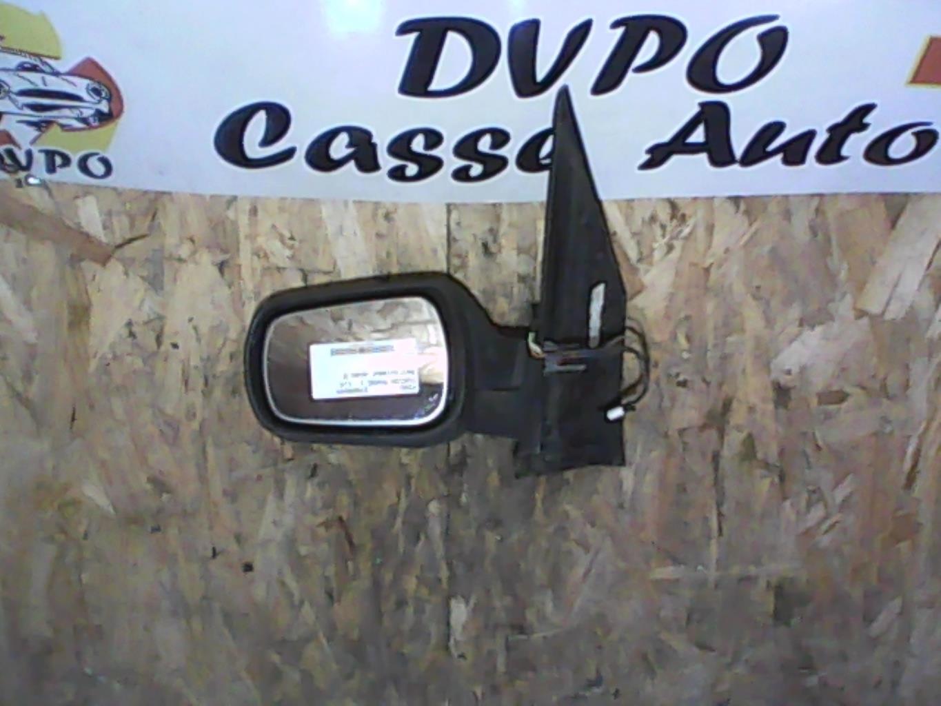 Retrovisor izquierdo