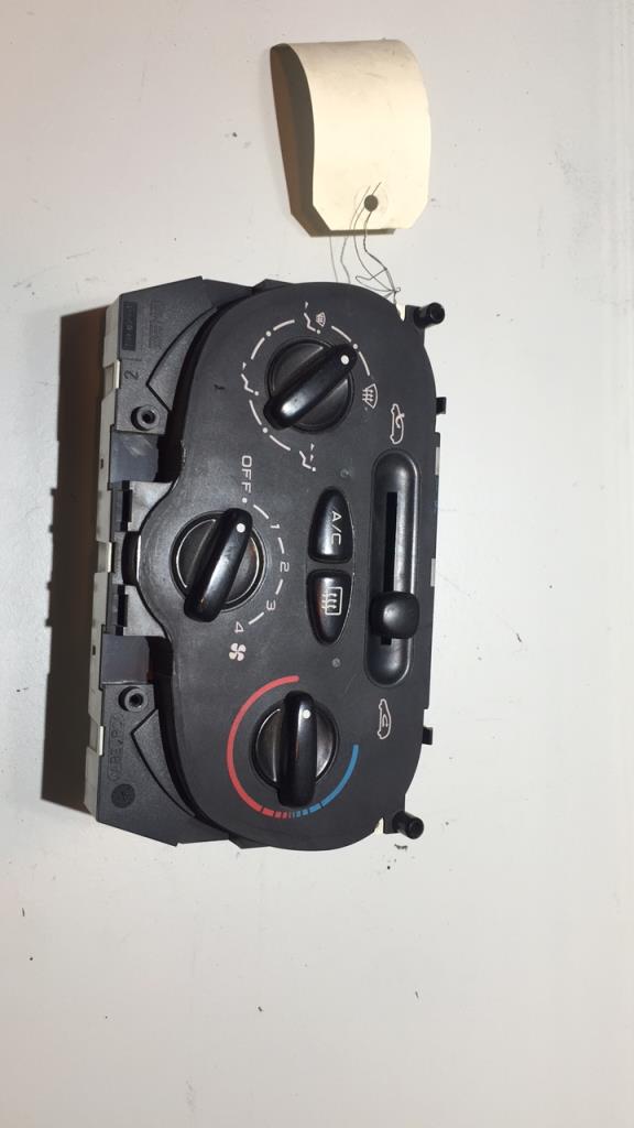 Commande chauffage PEUGEOT 206 PHASE 1 Essence - 1