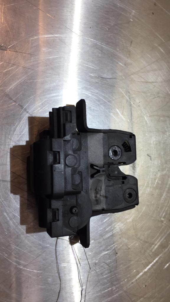Fermeture centralisee coffre RENAULT LAGUNA 2 PHASE 1 BREAK Diesel - 1
