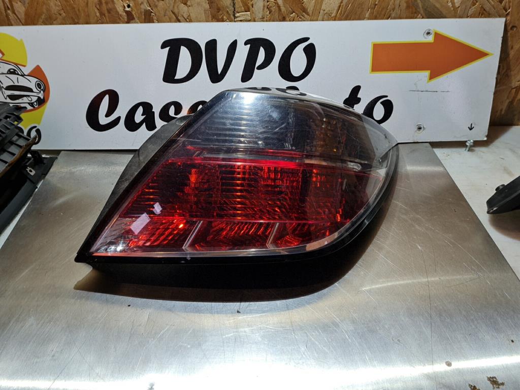 Fanale posteriore principale destro (luci) OPEL ASTRA H GTC PHASE 1 Diésel - 1
