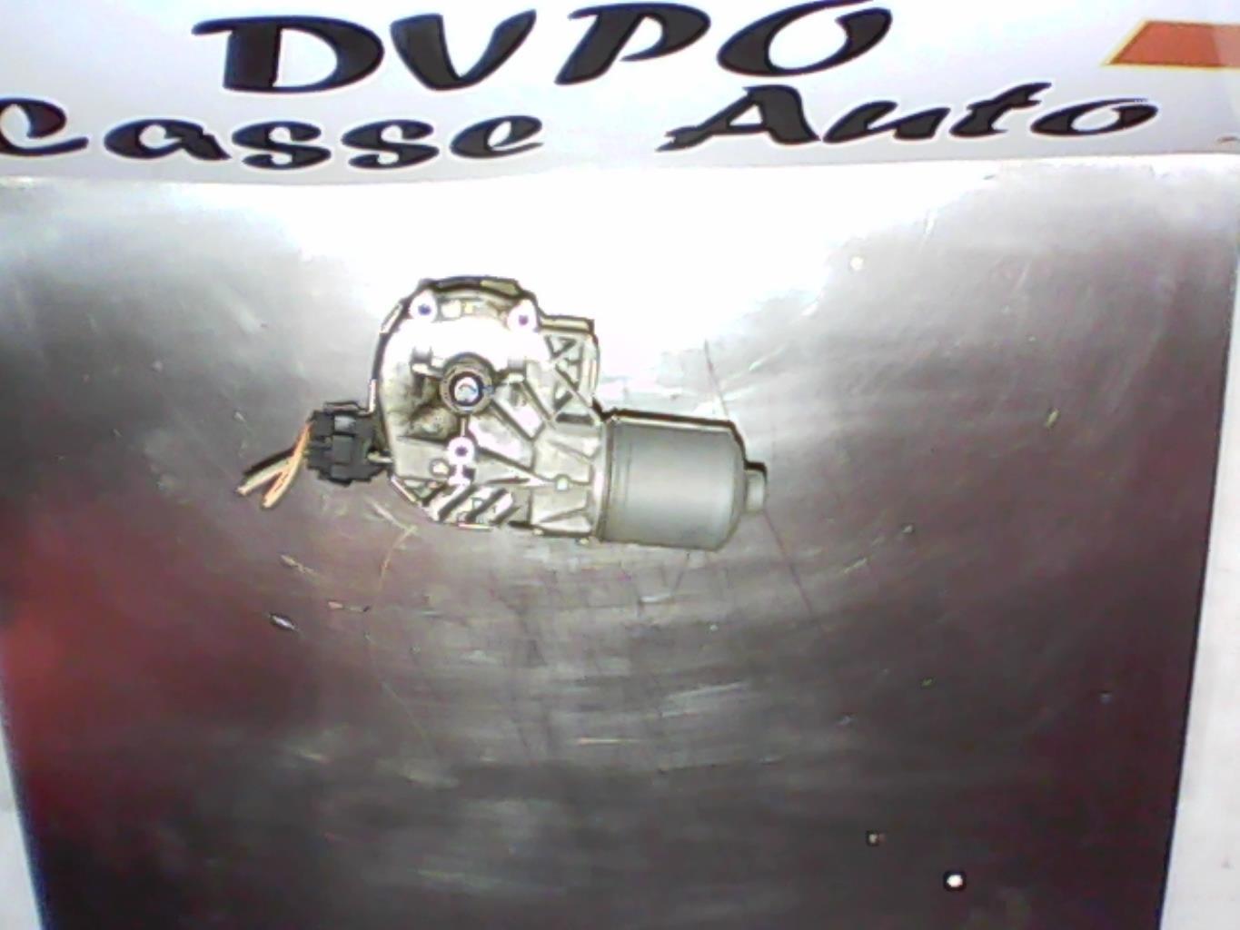Moteur essuie glace avant