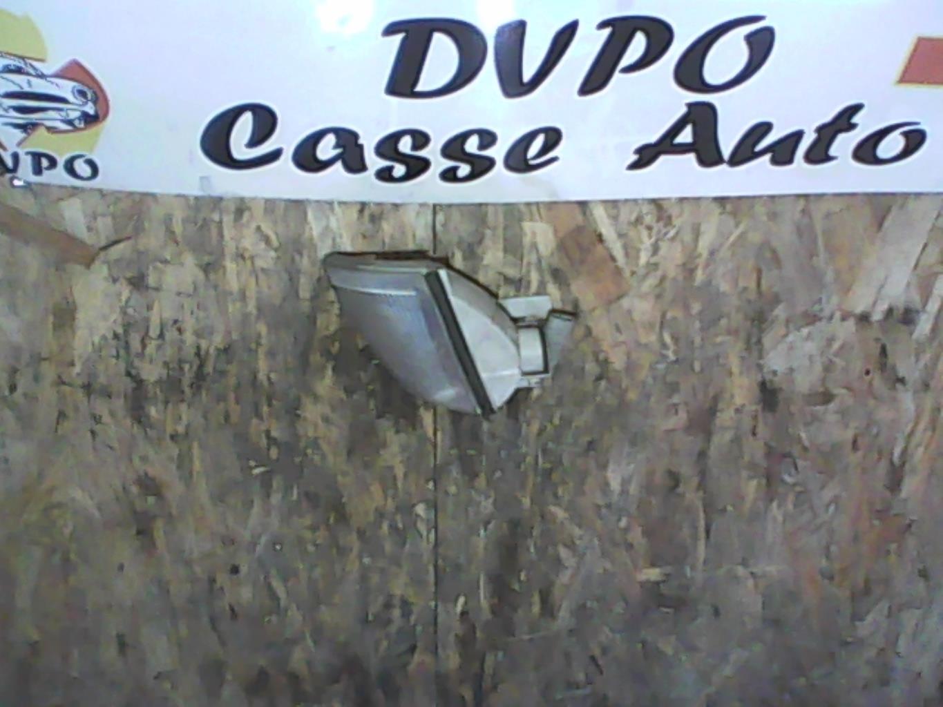 Gruppo ottico anteriore secondario destro (luci)(freccia)