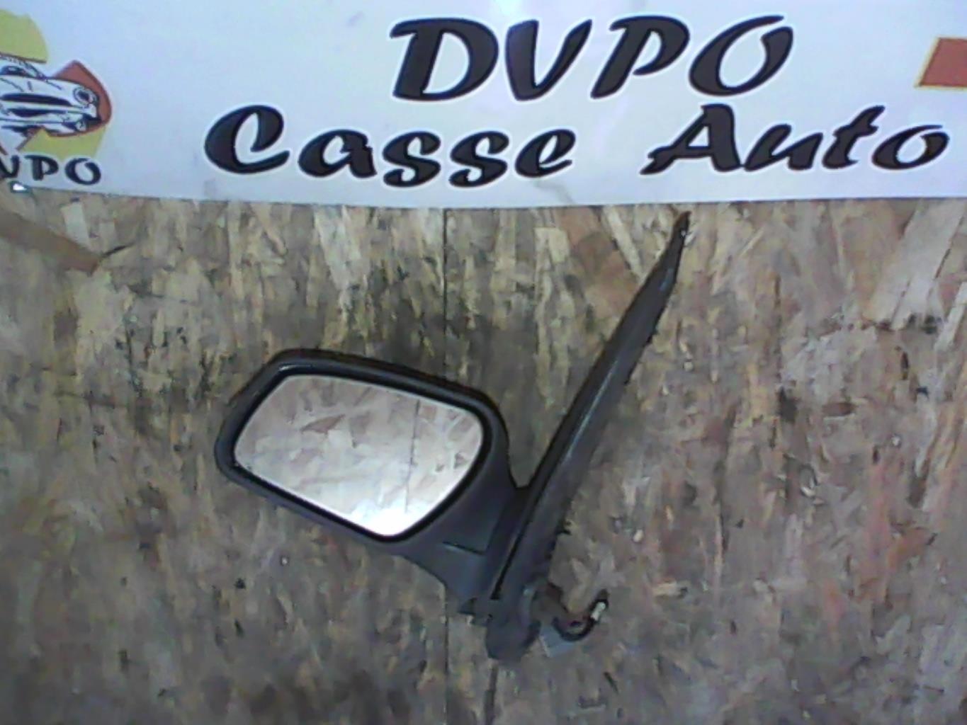 Retrovisor izquierdo