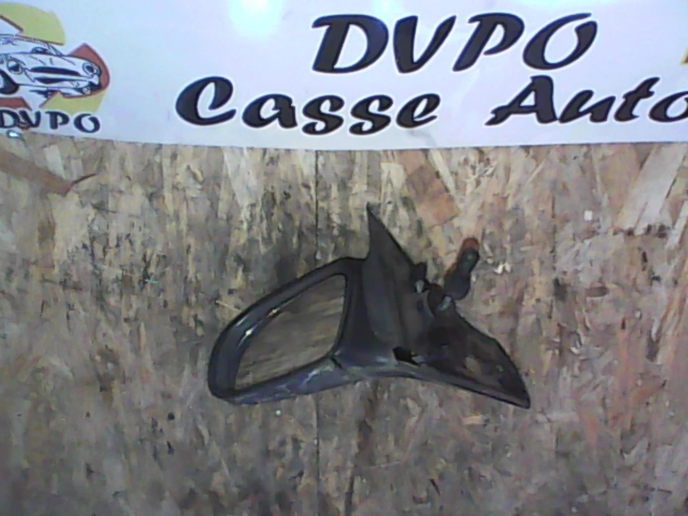 Retrovisor izquierdo