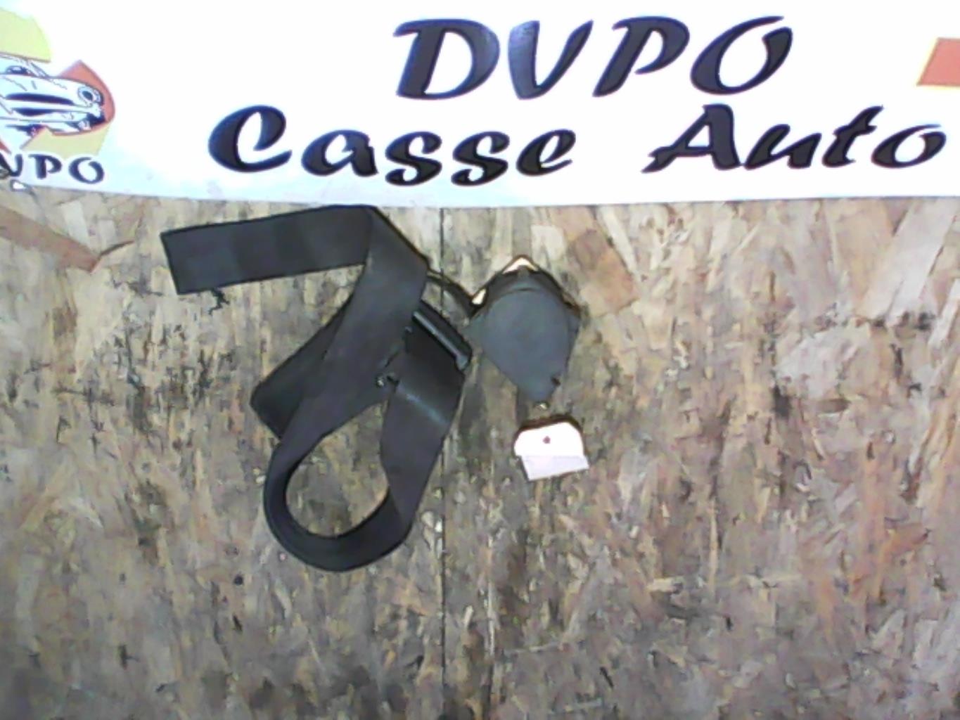 Cinturón de seguridad delantero derecho