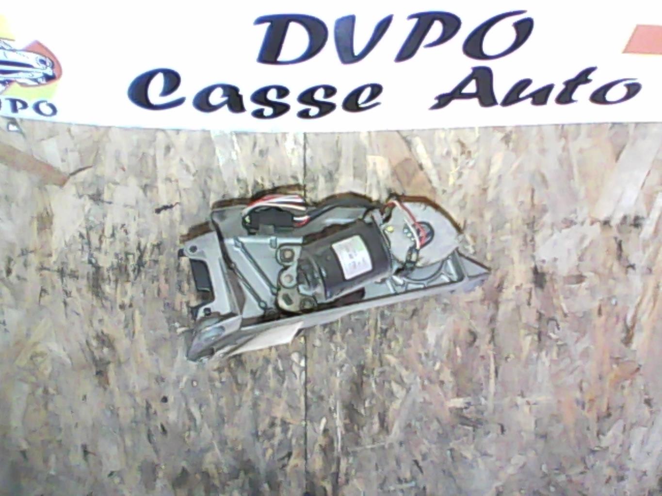 Motor de limpiaparabrisas delantero