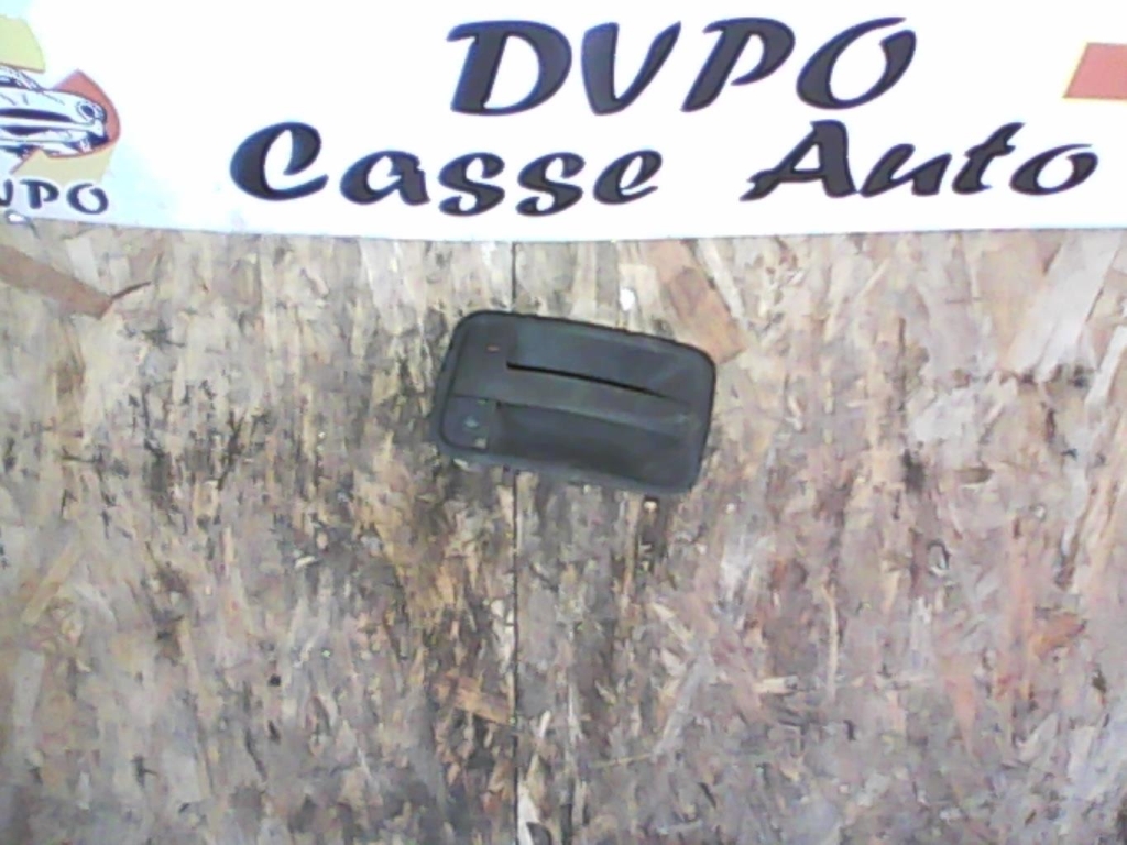 Poignee porte avant droit