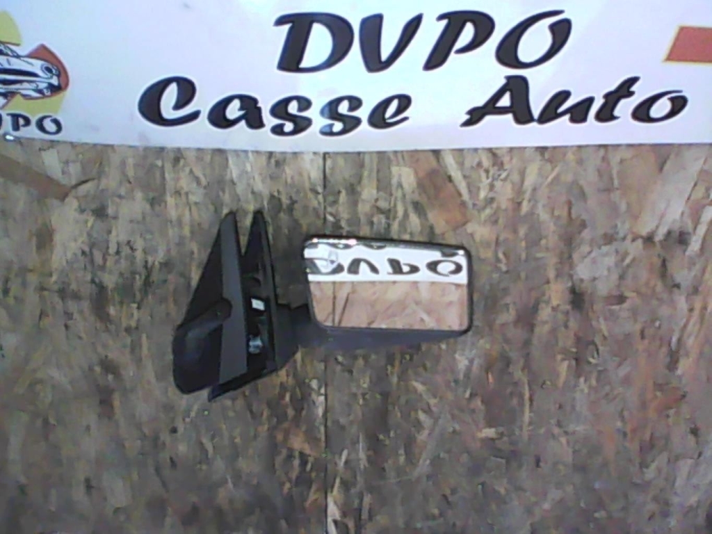 Retrovisor derecho