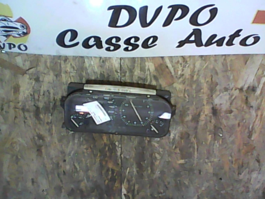 Compteur VOLKSWAGEN GOLF 3 Diesel - 1