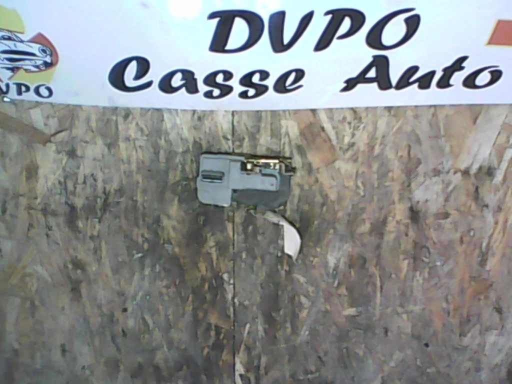 Chiusura centralizzata anteriore destra PEUGEOT 206 PHASE 1 BREAK Diésel - 1