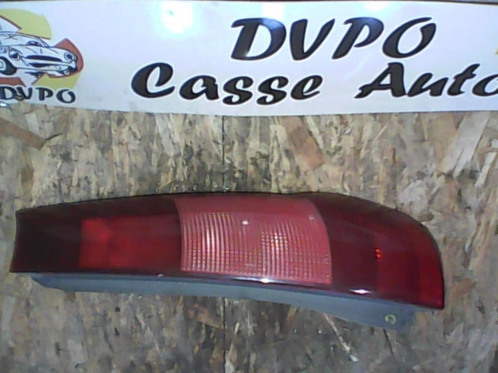 Fanale posteriore principale destro (luci)
