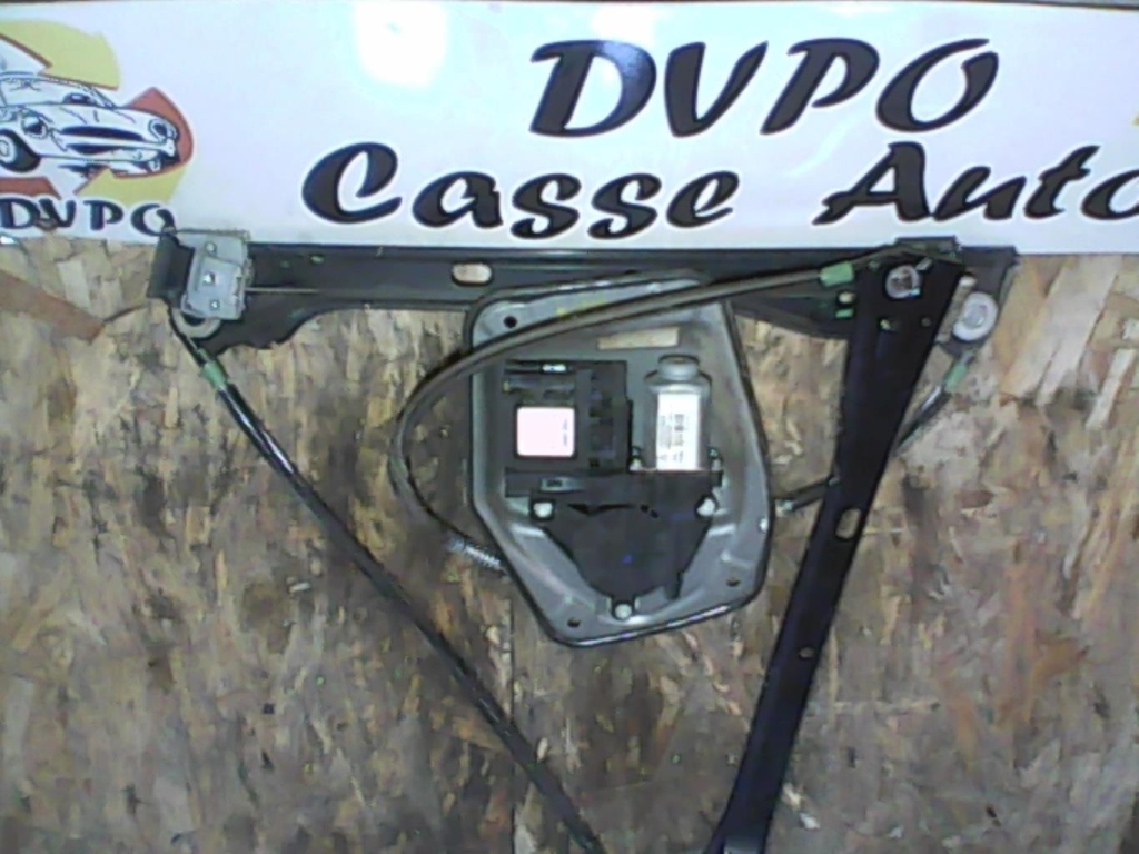 Leve vitre electrique avant droit